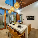 Sun-Kissed Luxury - 2Bdr Villa With Pool, Seminyak