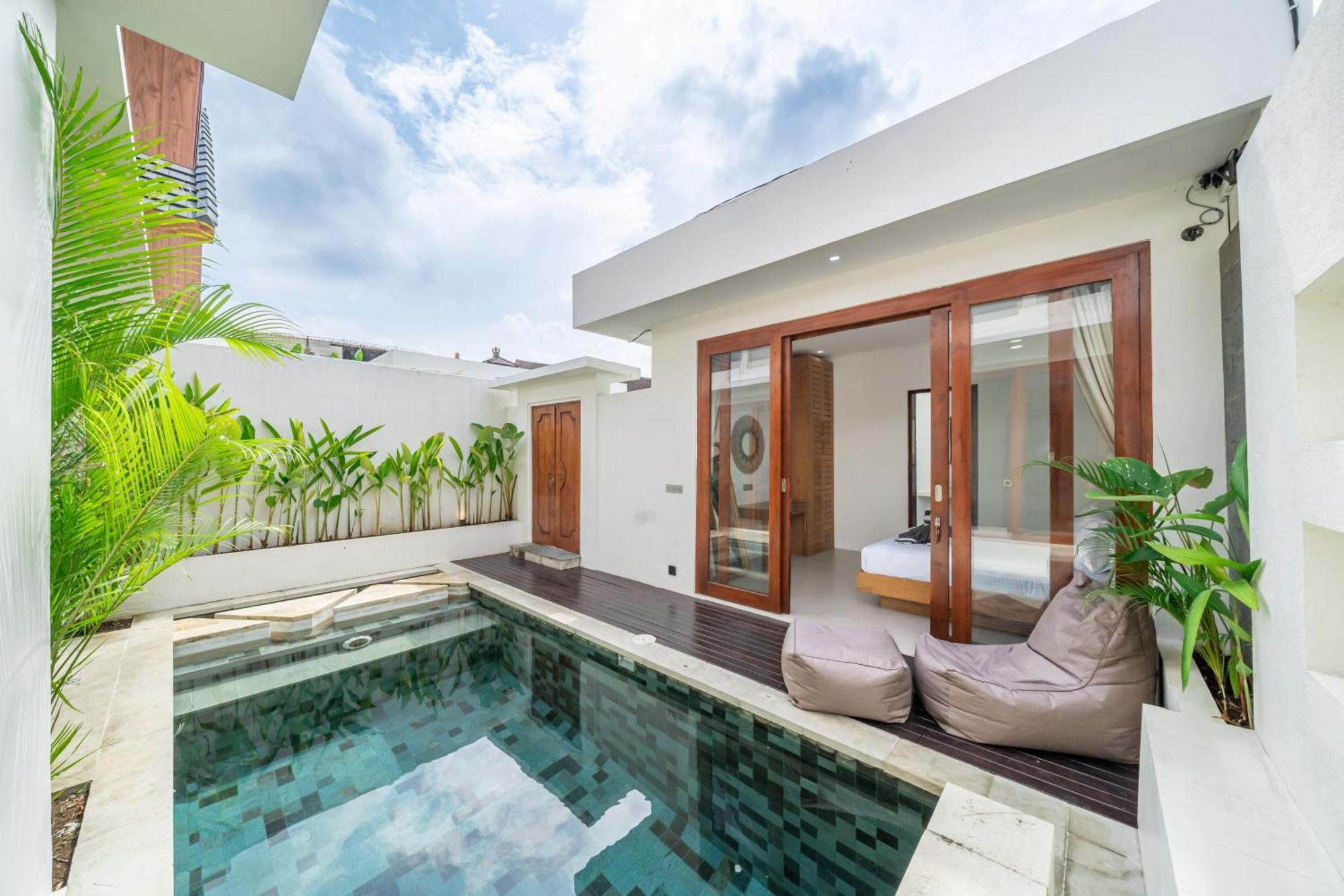 Sun-kissed Luxury - 2bdr With Pool, Villa